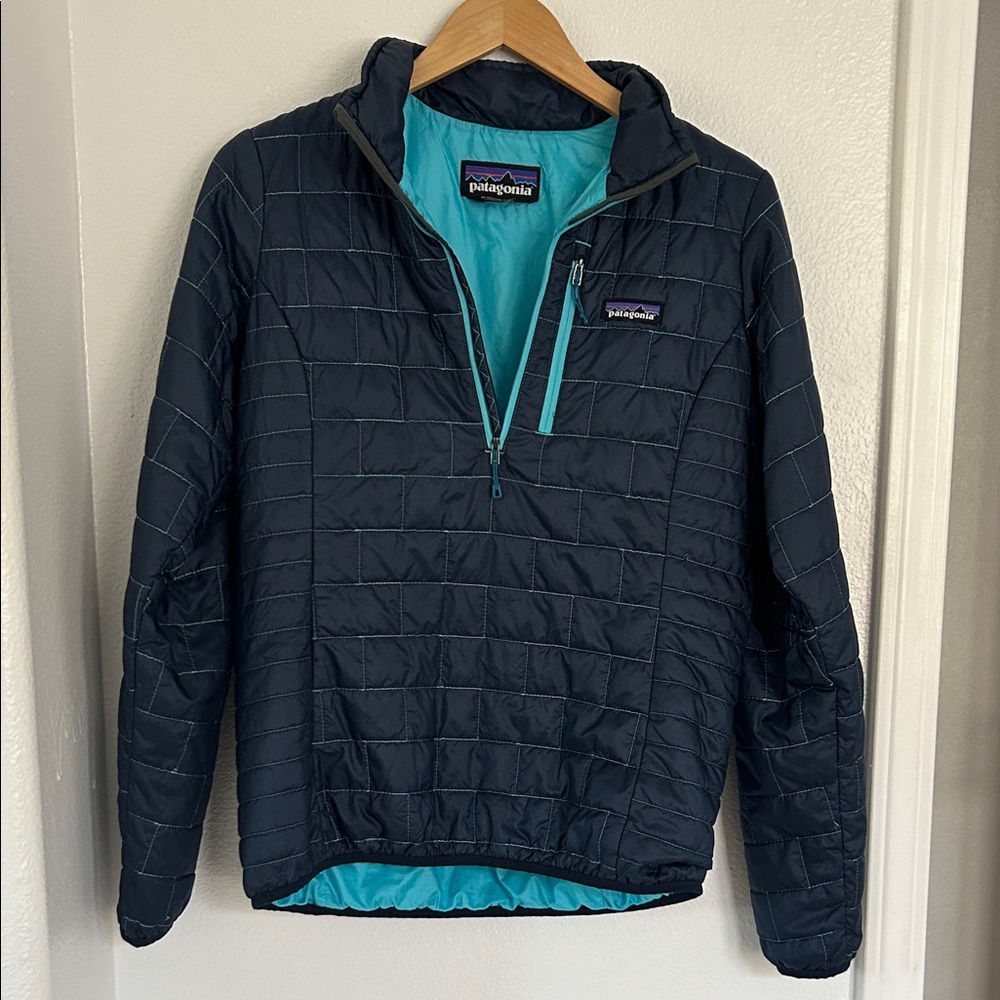 Patagonia Blue Quilted Pullover with Teal Details